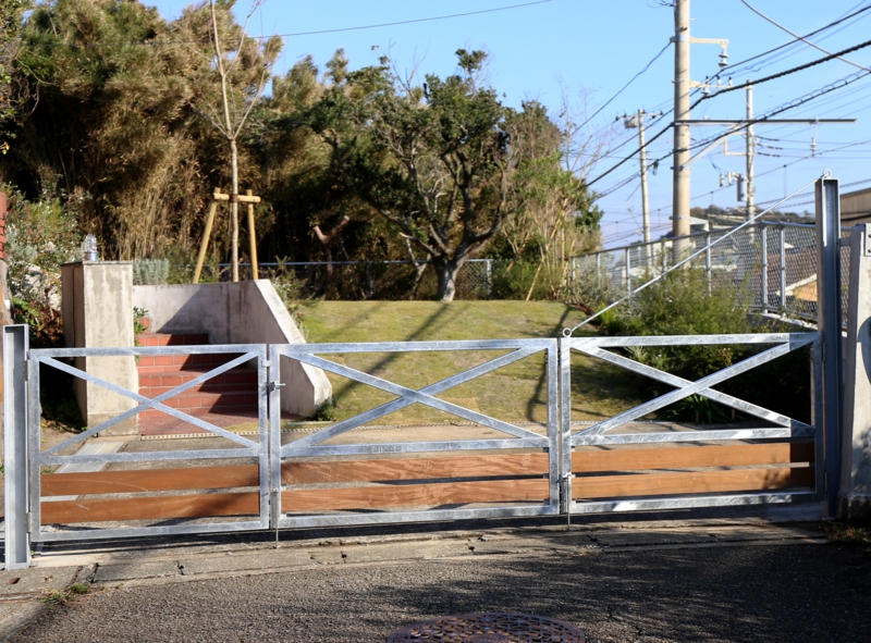 ブロカント　庭