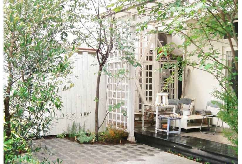 ブロカント　庭